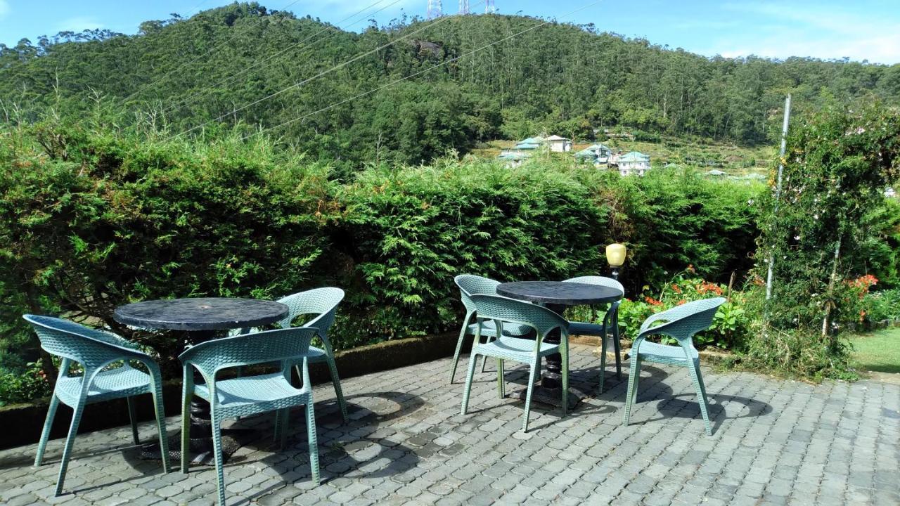 The Royal Terrace Holiday Bungalow Bed and Breakfast Nuwara Eliya Exterior foto